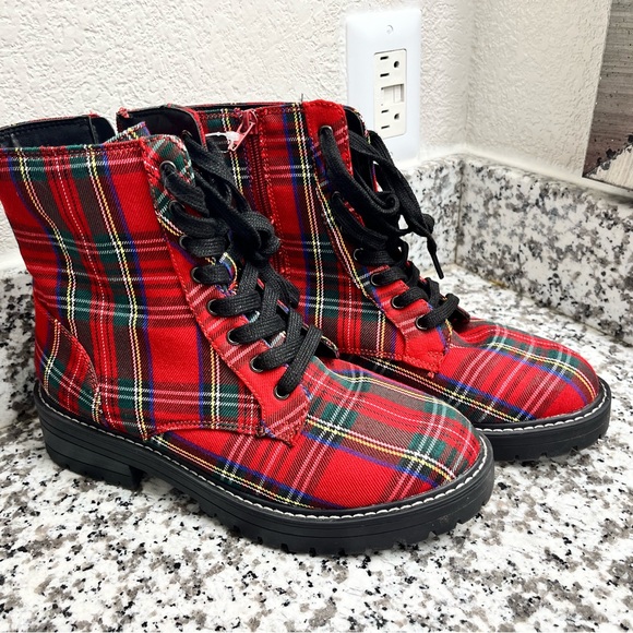 True Craft Red Plaid Combat Boots - Picture 3 of 9